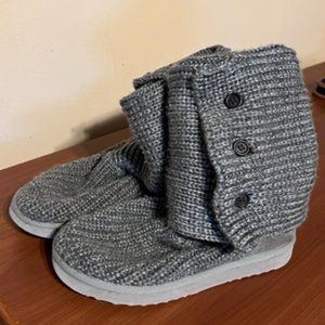 Classic Carty Ugg Boot